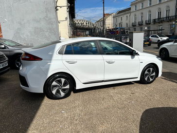 Hyundai Ioniq