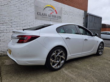 Vauxhall Insignia