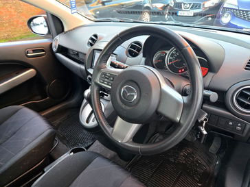 Mazda Mazda2