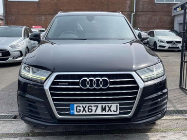 Audi Q7 