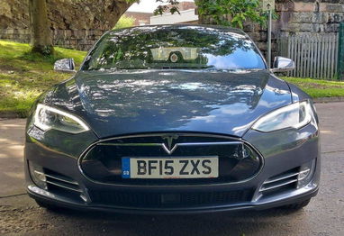 Tesla Model S 